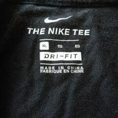 NIKE Tシャツの画像