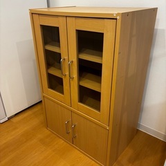 食器棚の画像