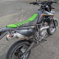 dトラ　バイク　KAWASAKI Dトラッカー 125