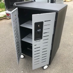工具箱、キャビネット、ツール、物入れ、物置、収納ボックス等に