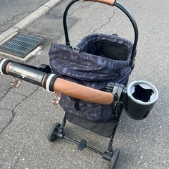 値下げ！compet FikaGO フィカゴー FLYTTA フリッタプラス　 ペットカートバスケット取り外し折りたたみ後輪ロック コンパクト ペット用カート キャリーバギー犬用猫用の画像