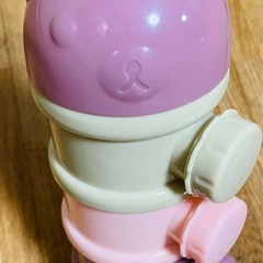 粉ミルクを持ち運ぶ入れ物