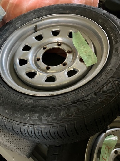 ハイエース　デイトナホイル215/65R16