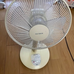 引っ越しの為扇風機差し上げます。