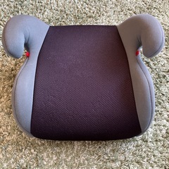 車用ジュニアシート