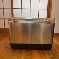 GW値下げ中！コールマンColeman スチールベルトクーラーステンレスの画像
