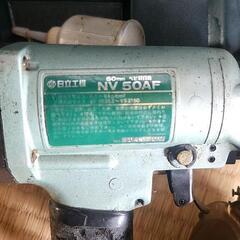 難あり日立ベビ釘打機　ロール釘多数あり。の画像
