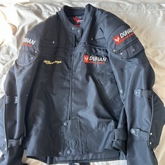 DUHANスーツの画像