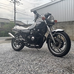 XJ550にXJ400用のブレーキパットは使えますか？