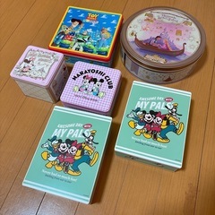 ディズニー　お菓子の缶