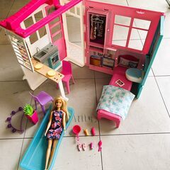 バービー(Barbie) かわいいピンクのプールハウス（バービー...