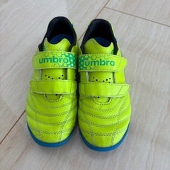 UMBRO フットサルシューズ　18センチ