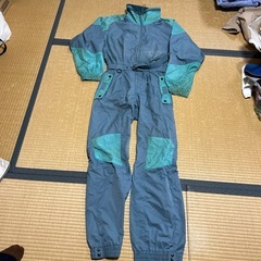 スキーウェアー