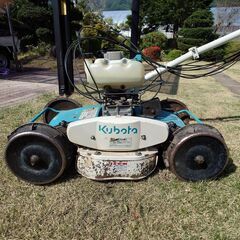 あぜ草刈り機　スパイダーモア　クボタカルマックスGC-K501