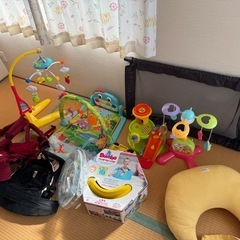 ベビー用品多数あり