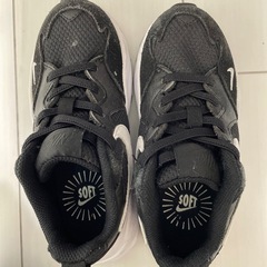 NIKEナイキ　黒いスニーカー17センチ