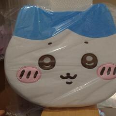 【未開封】ちいかわ　低反発クッション　ハチワレ
