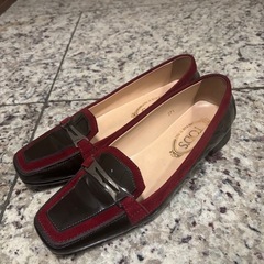 TOD’s 245靴の画像