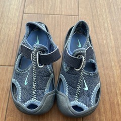 NIKE サンダル　13cmの画像