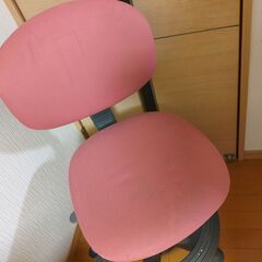学習机のイスの画像