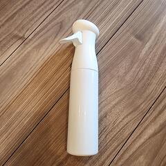 ニトリ　マイクロミストスプレー(250mL ホワイト)