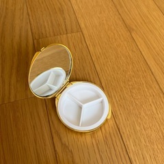 コンパクトミラーの画像
