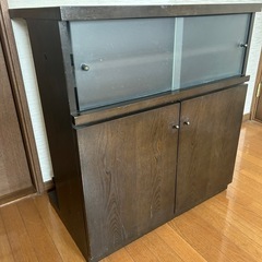 収納付カウンターテーブル　椅子付
