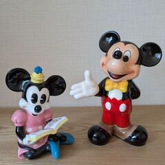 ミッキー、ミニーの置物