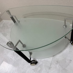 ガラステーブル