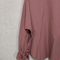 SALOONブラウス（中古）の画像