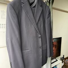 洗える紺色のスーツ　