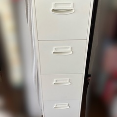 4段キャビネット