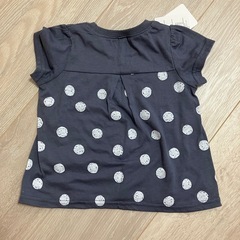 ⑥Tシャツ95 女の子　未使用品
の画像