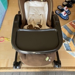 テーブル付きバウンサー