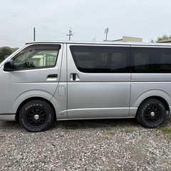 トヨタハイエース　牽引付　車検有り