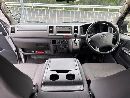 トヨタハイエース／牽引付／車検有り／軽油車