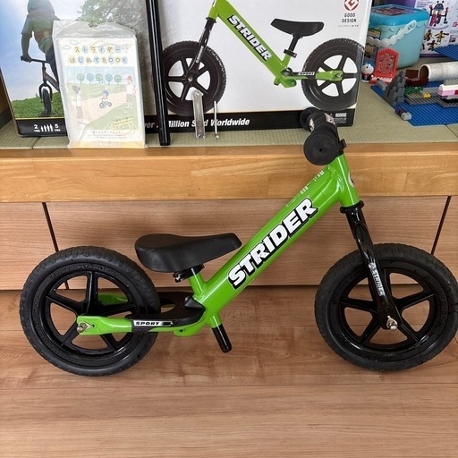 ストライダー 美品 付属品全てあります