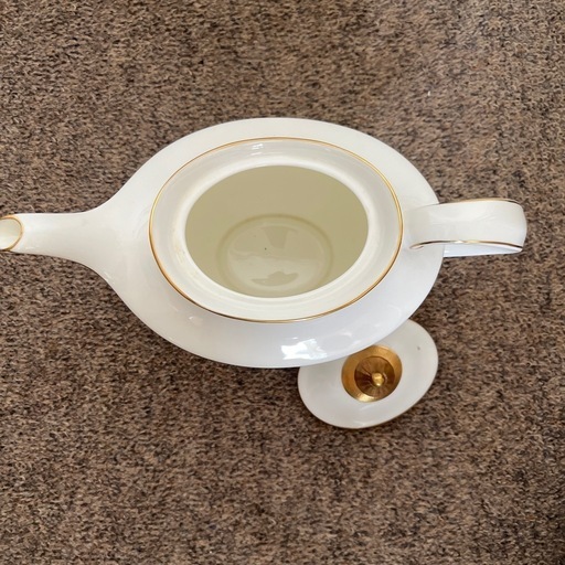 商品No.2
 :希少！！    Gold  Teapot Largeティーポット 金縁 ホワイト 上品