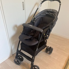 お値引きしました!!　aprica ラクーナエアー ベビーカーの画像