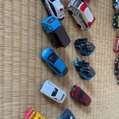 トミカ　などの車の画像