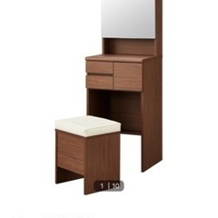 【決まりました】ドレッサー 化粧台 、ミラーとライト付きの画像