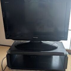 液晶テレビ、TV台