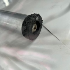 高さが変えられるおしゃれなテーブルの画像