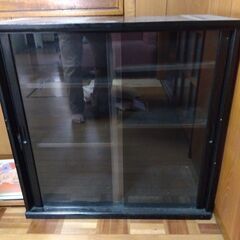 木製キャビネット　W850,D370,H850