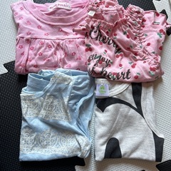 80半袖タンクトップ女の子