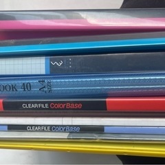 A4 サイズ用 クリア ファイル ブック10冊 未使用 USED 両方です。の画像