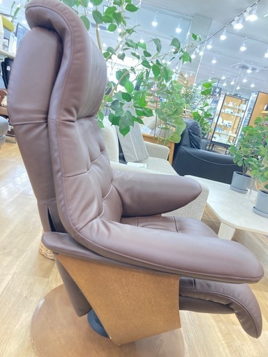 【トレファク高槻店】取りに来られる方限定！karimoku （カリモク）の一人掛けリクライニングソファーのご紹介です！