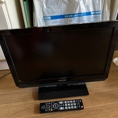 19インチ　液晶テレビ
