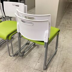 中古　極美品　オフィスコム　アグレアチェア　ミーティングチェア 　会議いす　会議椅子　スタッキングチェア　オフィスチェア　4脚セット販売品　愛知　一宮市　江南市　稲沢市　名古屋　岐阜　各務ヶ原　岐南町　羽島　三重　グッドプライス一宮の画像