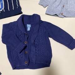 まとめ売り　アウター3枚と服1枚　サイズ60-70の画像